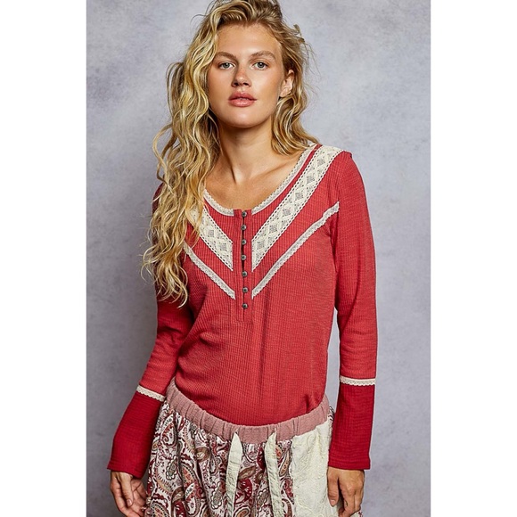 POL Red Ribbed V Neck Lace Trim Henley Top - Picture 5 of 5